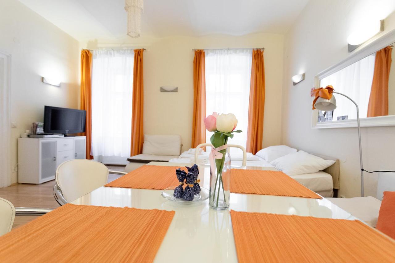 Central Garden Apartments Wien Rum bild